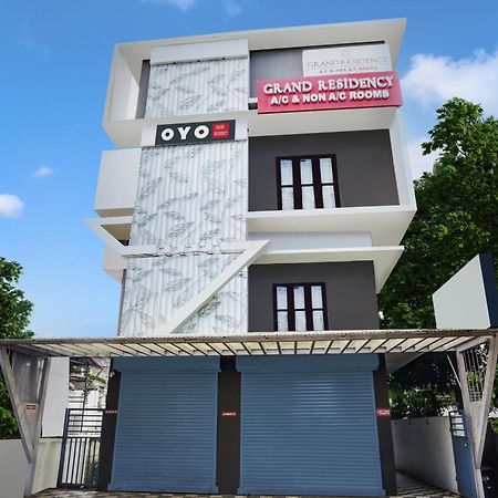 Hotel O Grand Residency Ambalapulai Exteriör bild